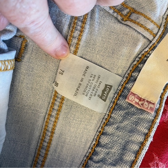 Levi’s 519 Cut Off Denim Shorts - Picture 4 of 6